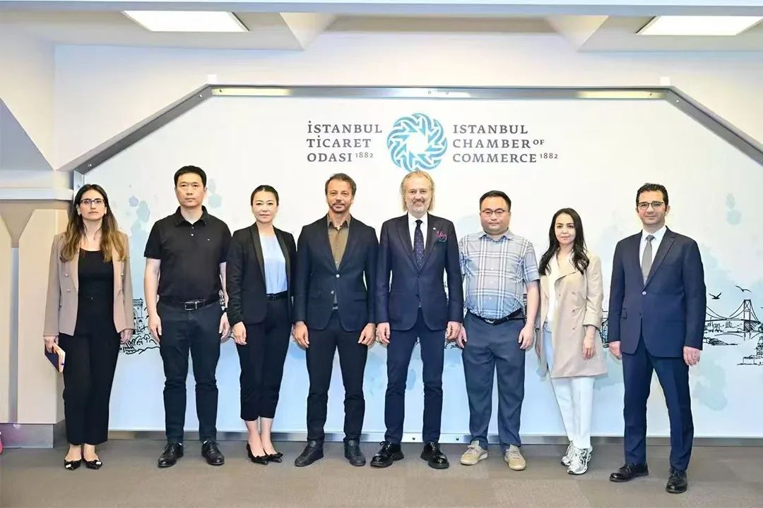 迅鐳激光董事長拜訪伊斯坦布爾商會(huì)和中國駐土耳其大使館(圖2)